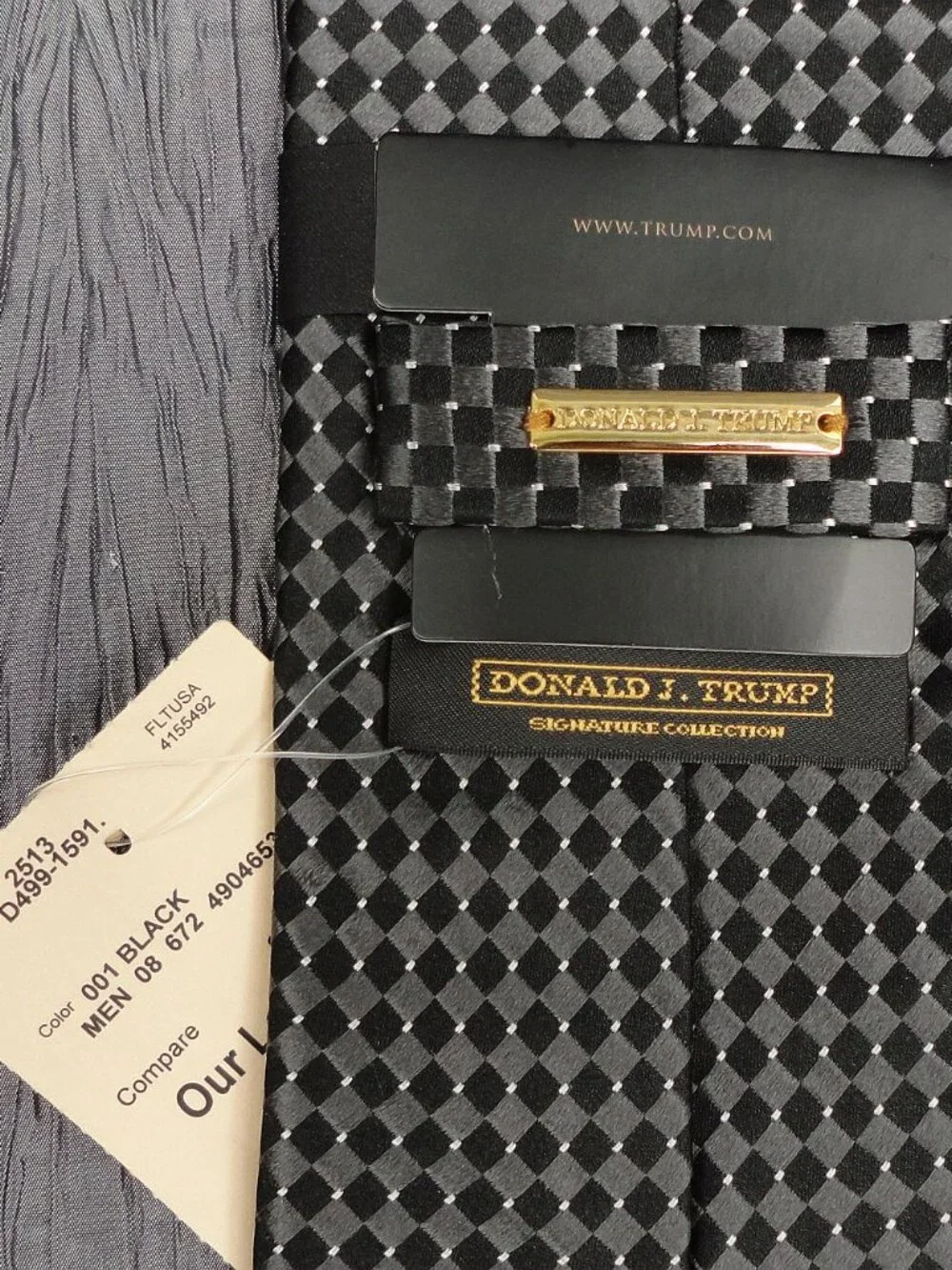 NWT Donald J Trump Collection Black cross-check 100% silk men's designer tie